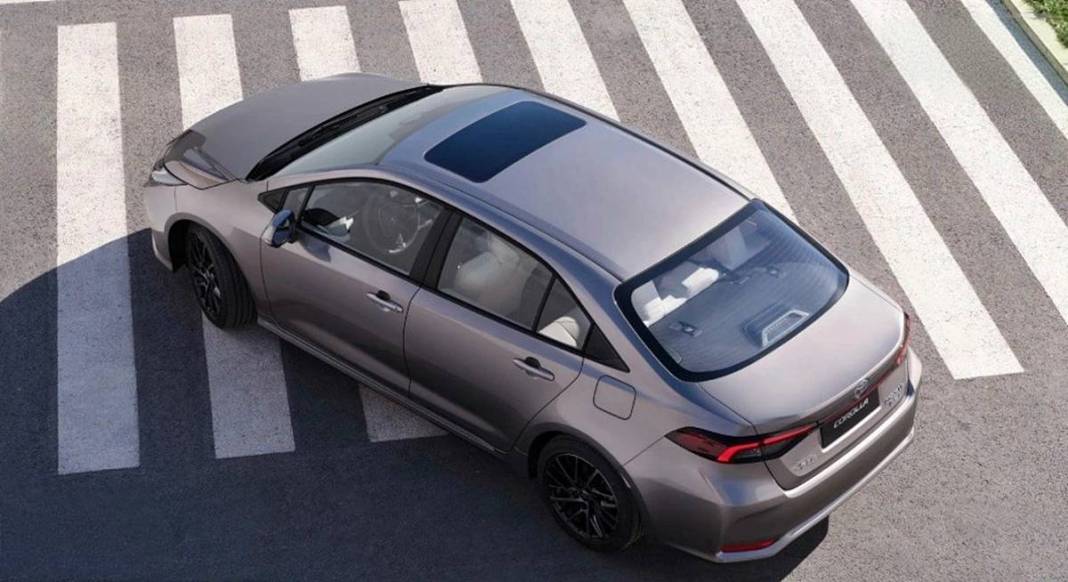 Yakıt cimrisi Corolla'nın yeni yüzü göründü! Toyota'nın yeni sedan kralı sahnede 4